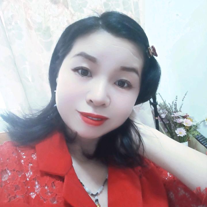 小凤仙🌹🎤室外直播唱歌