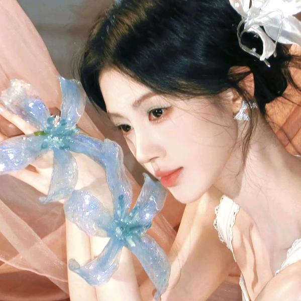 奶糖味🍬的小仙女🧚‍♂️