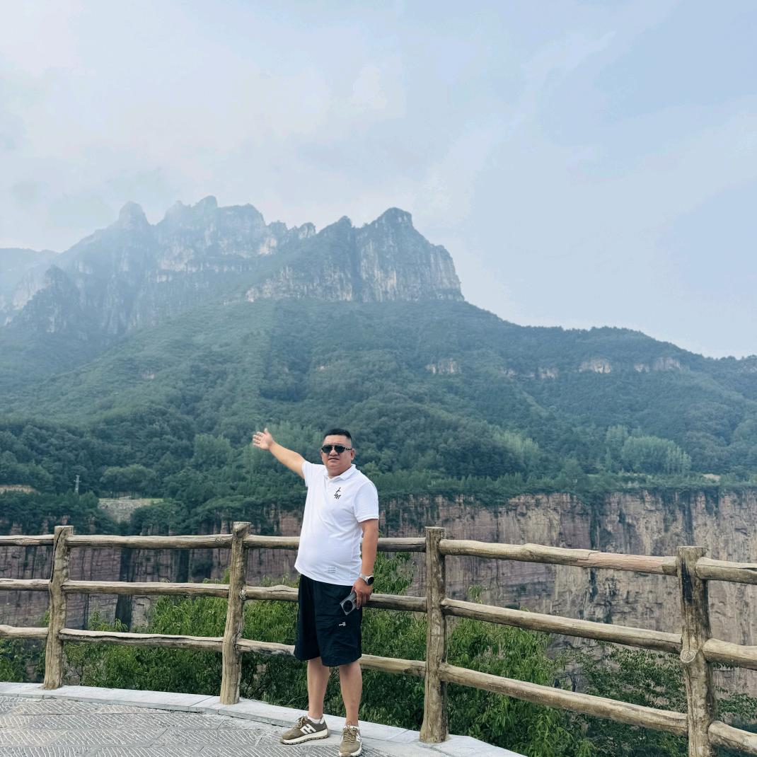 青岛  赵旭东 机械建材