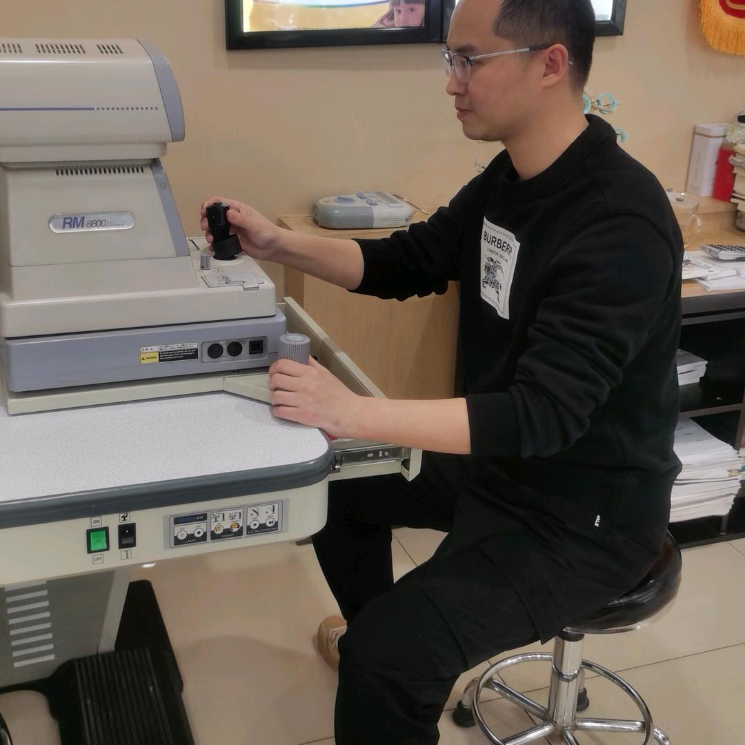 少儿验光师陈赛(预约制阜新）