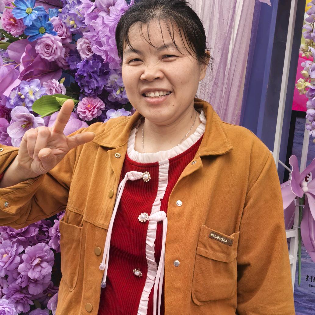 许姐，晚上八点半开播