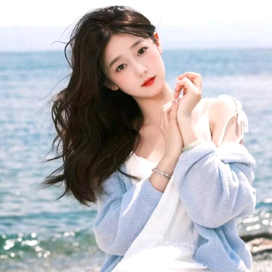 是露露呀~