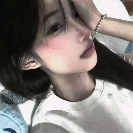 秋秋'^'