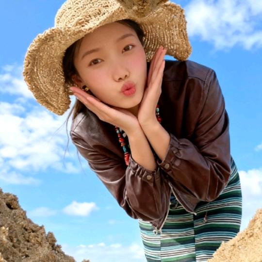 爱love you爸爸妈妈。