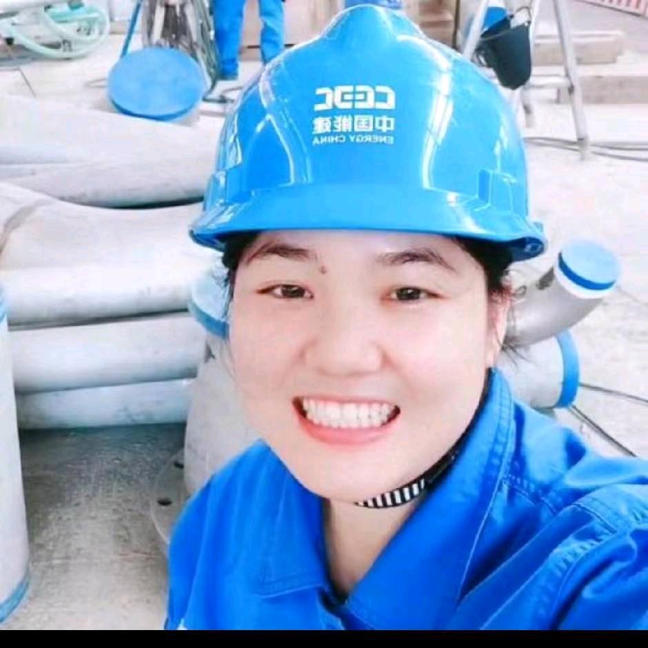 女焊工荣姐