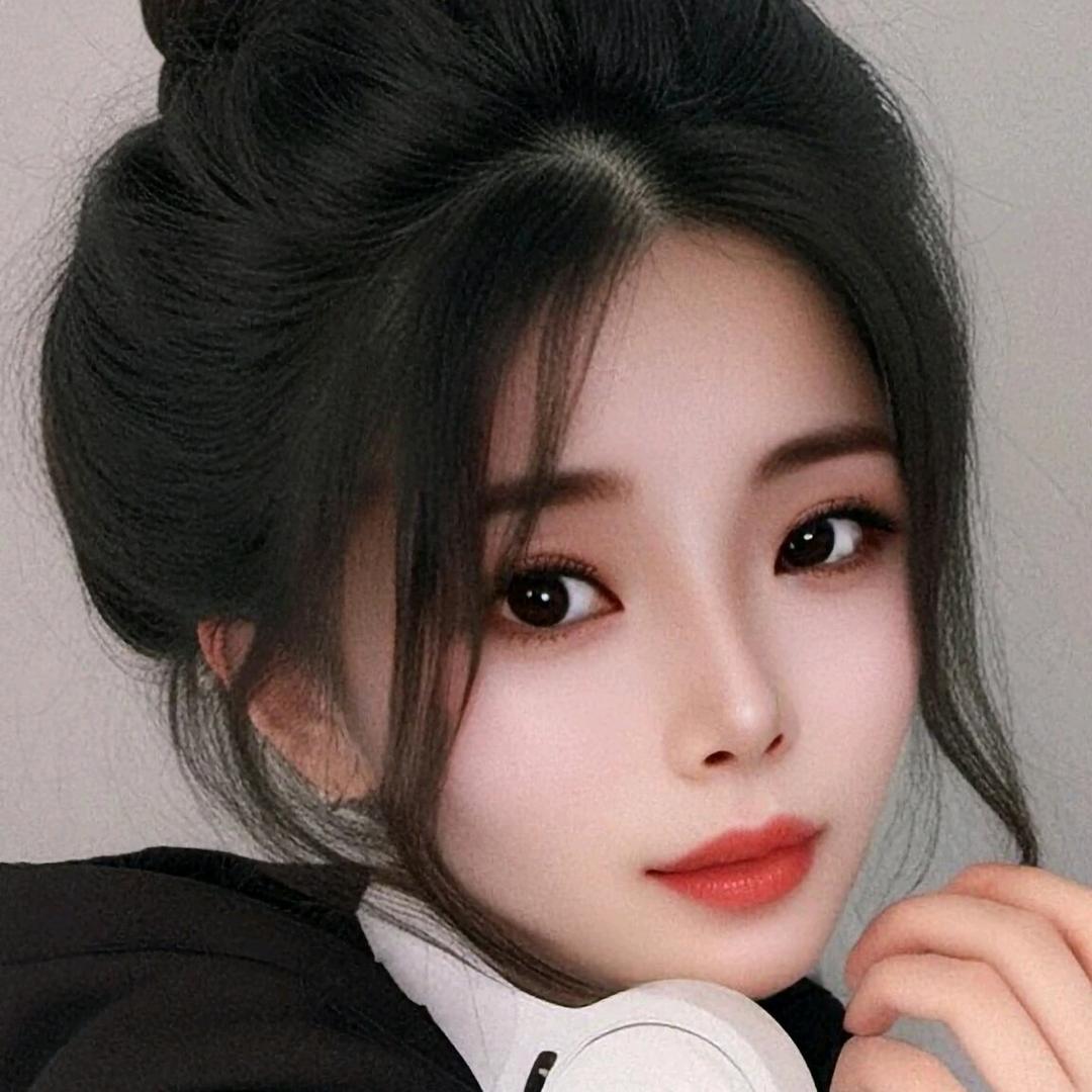 色达县的贡拉美朵。