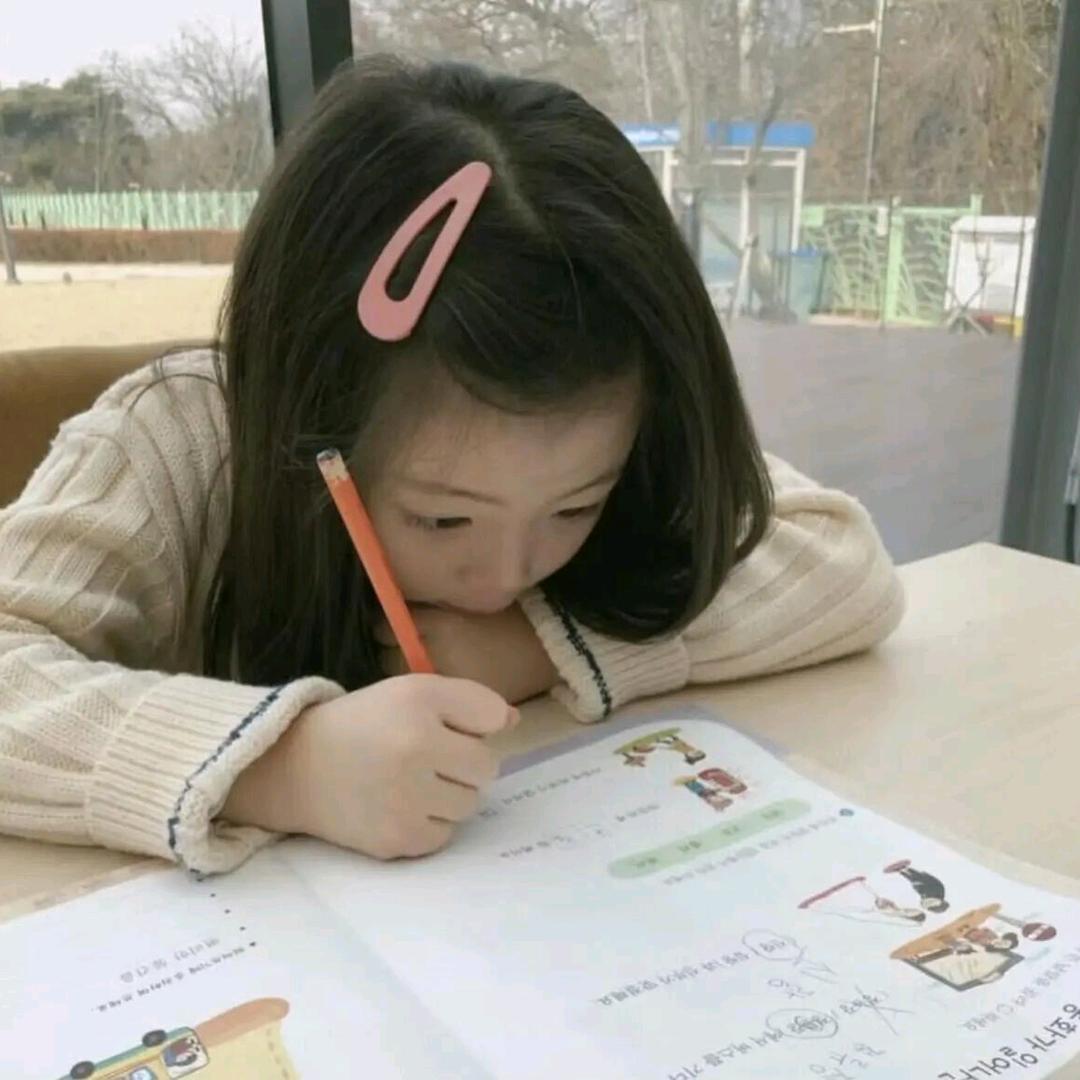 不装M就装死.