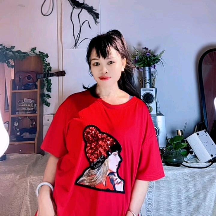 艳阳