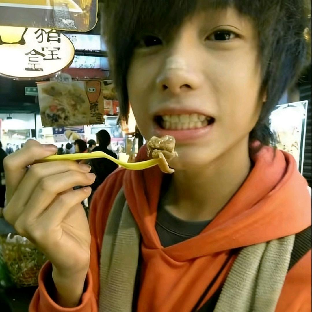 死都要找前任倒贴