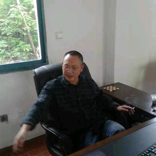 梁远均套装门生产管理！
