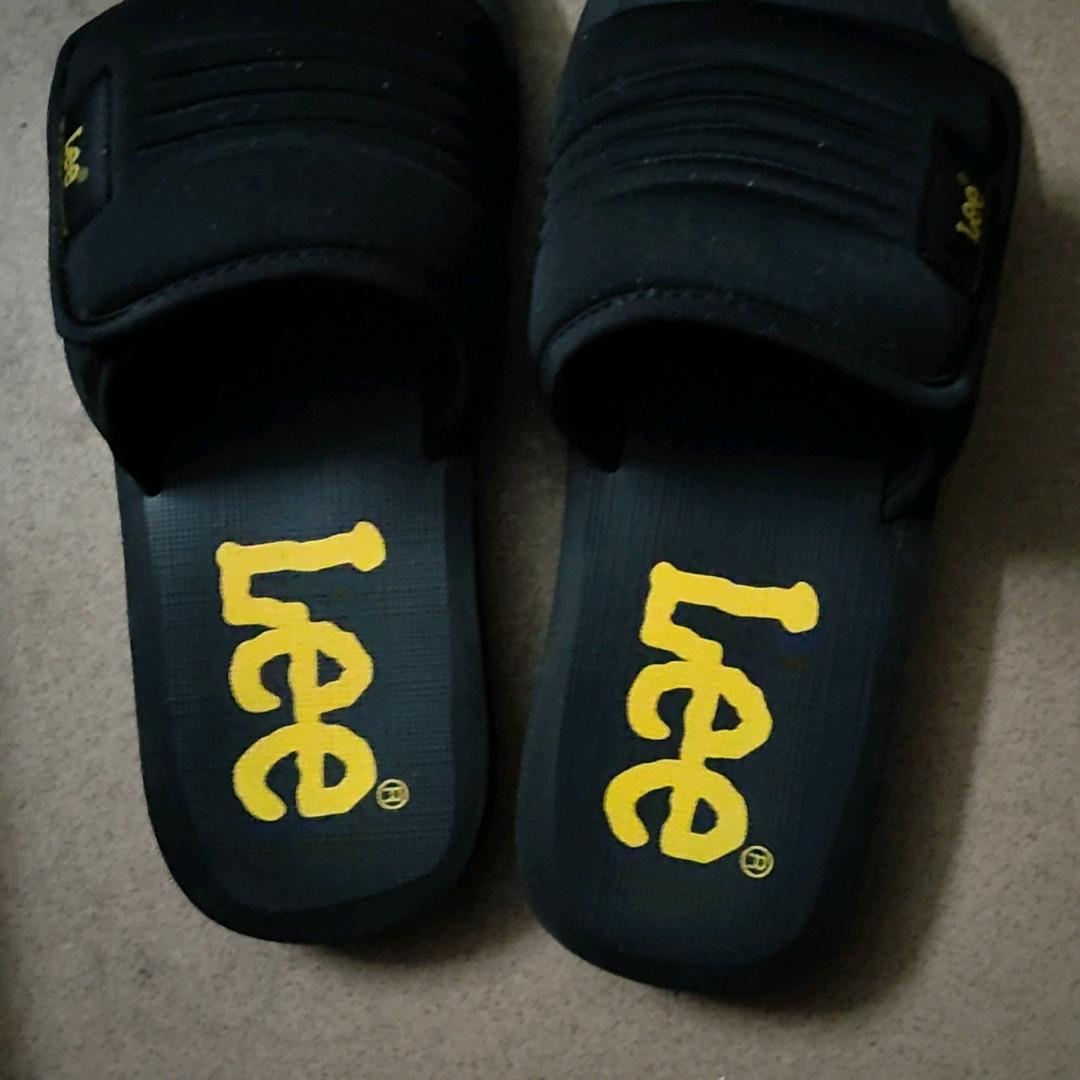 阿伟