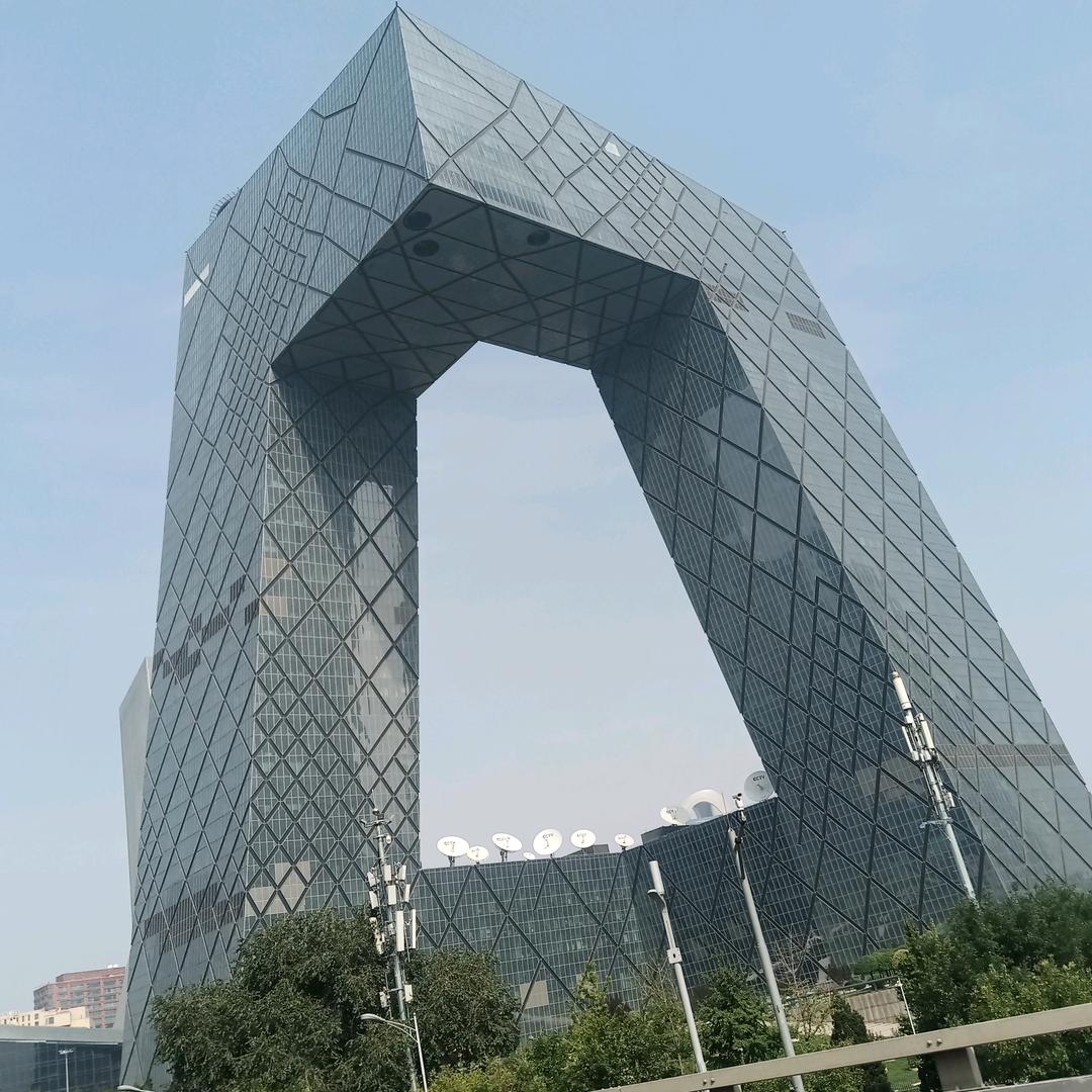 🚩向钱🎣看旗🚩