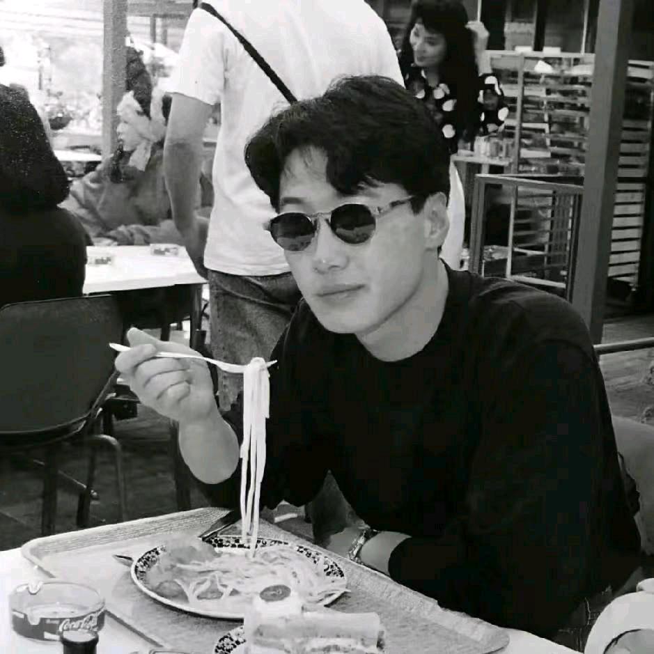 绕邓服装工作室