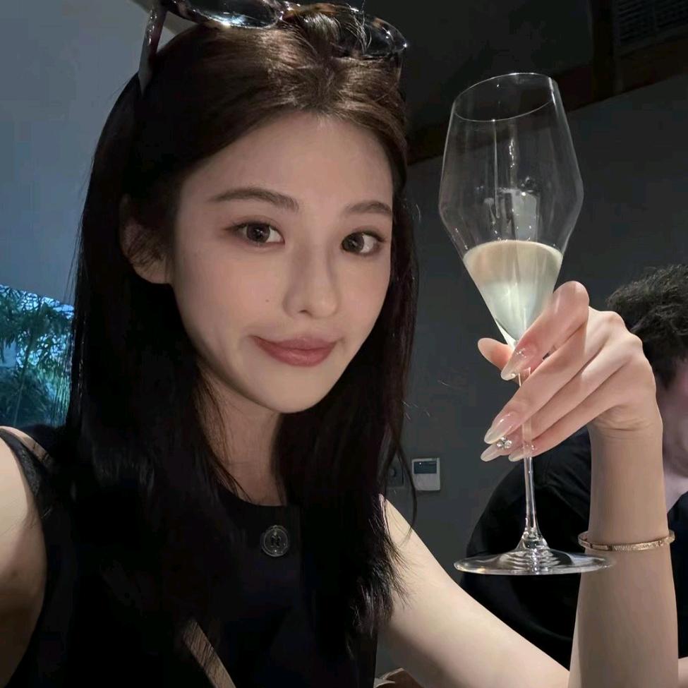 包姐轻生活(私服穿搭)