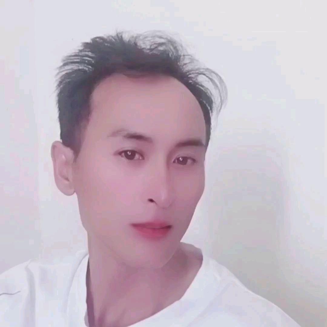 《木易》彝人飞哥