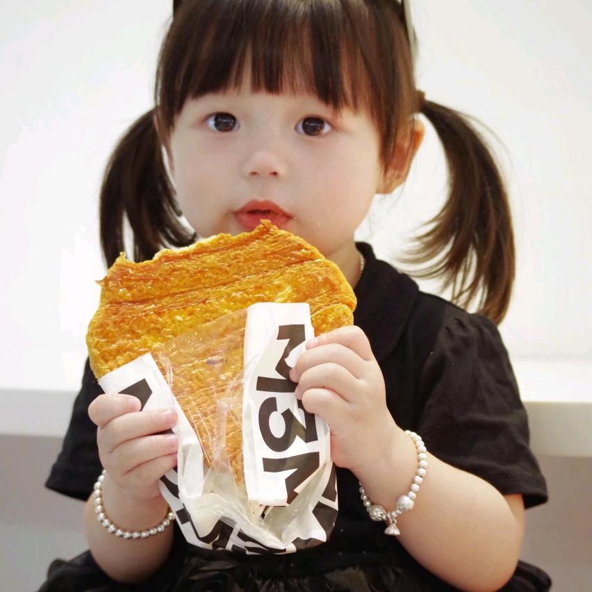 爱吃零食的小欣怡