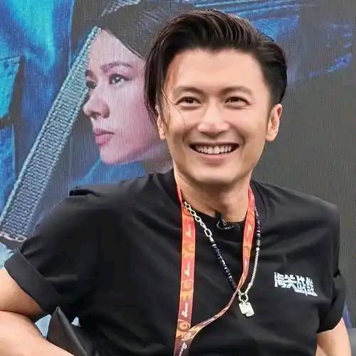 就很尴尬🇨🇳