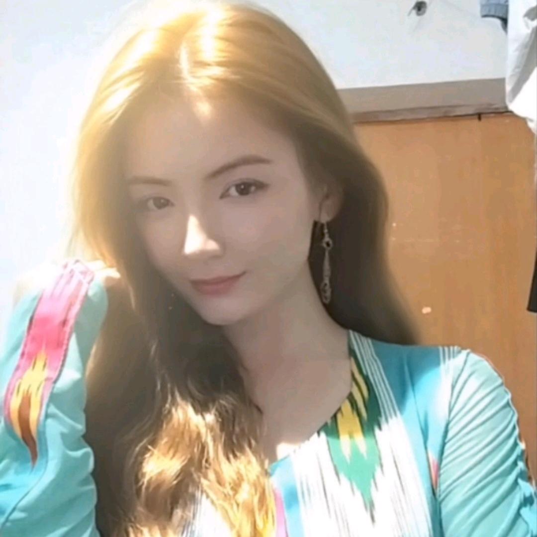 玫瑰刺绣情深...