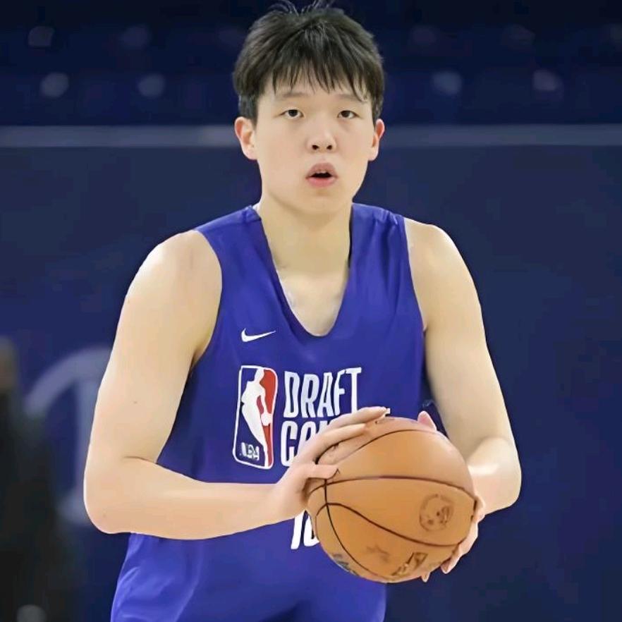 杨瀚森加油鸭
