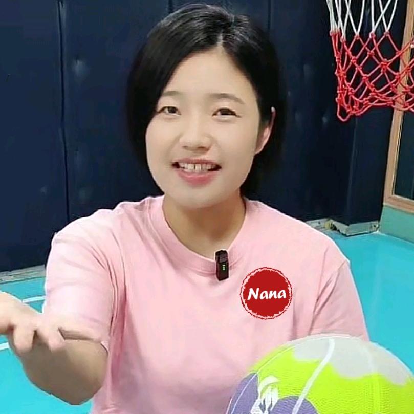 低塘学篮球那老师