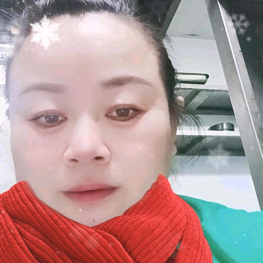 开心大姐。