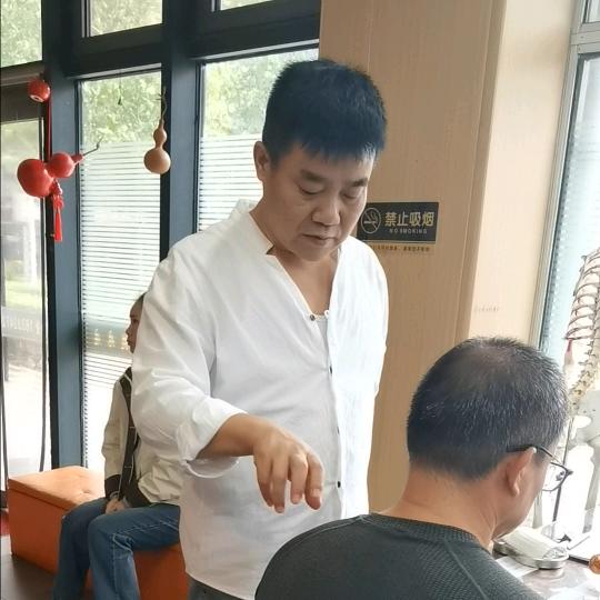 津南老张捏腰
