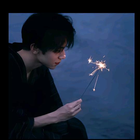 @花满楼♪(„ಡ小宇♪ಡ„)