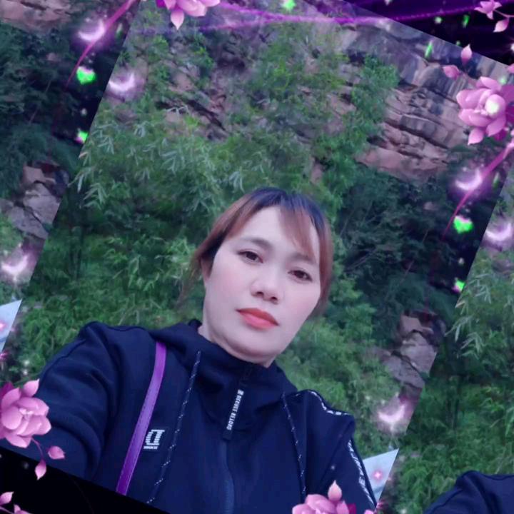 四川五姐在新疆塔城。