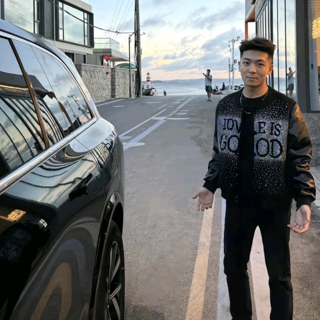 装冷是哥的个性💦