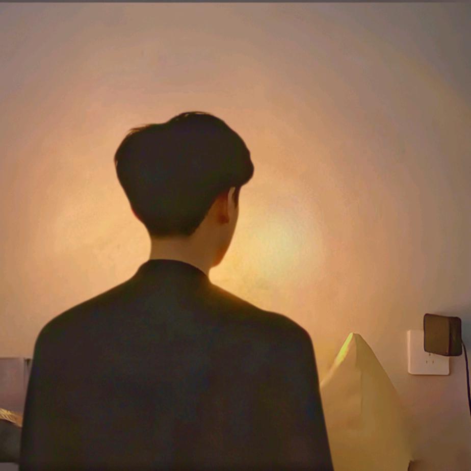 见你就会温柔的人吖