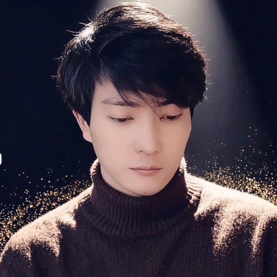 🥀এ᭄野草   ꦿ怎配💔玫瑰花🥀