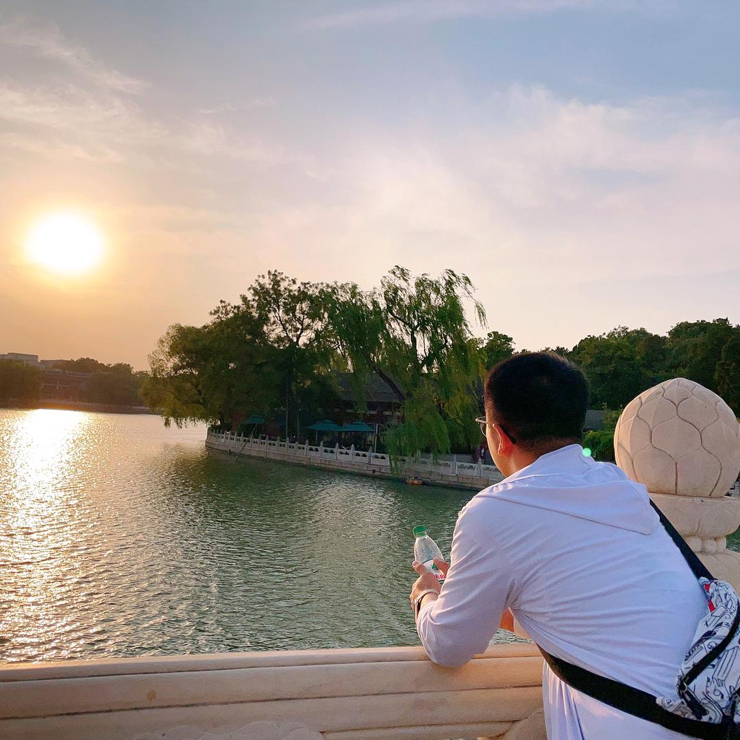 不正经的刷鞋匠