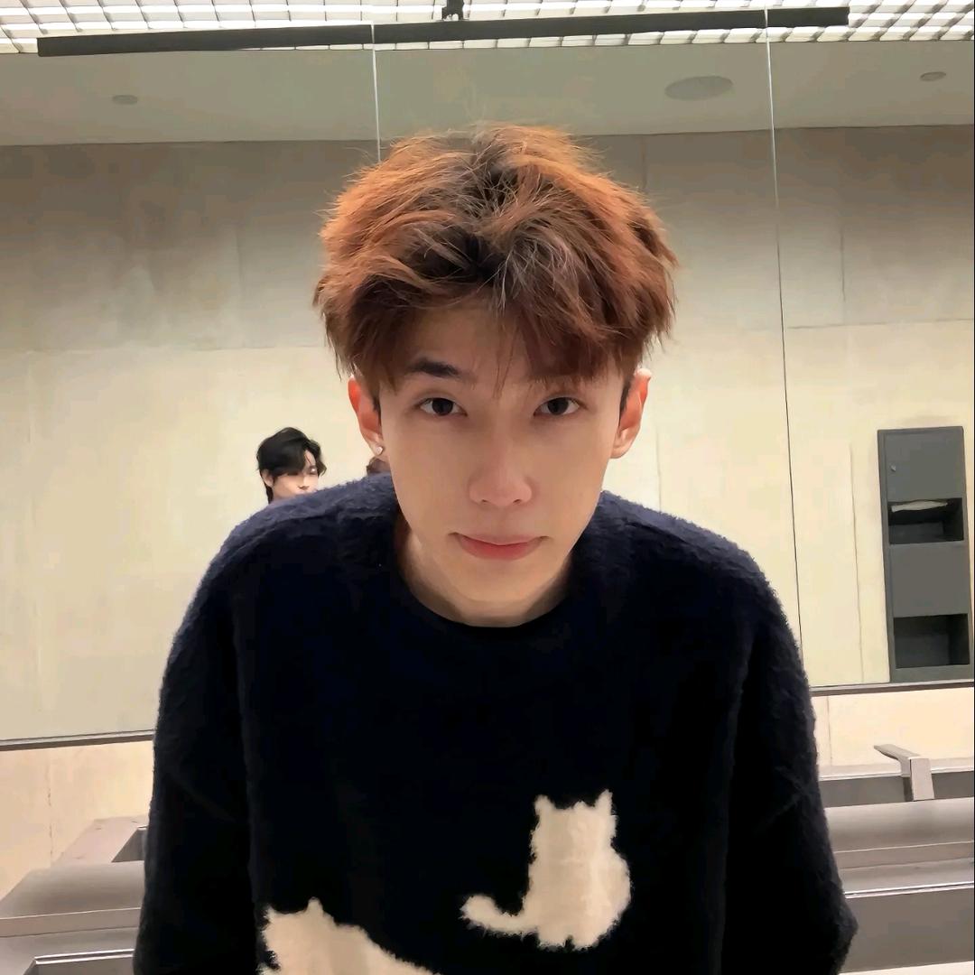 开心的火箭筒⁰⃚⃙̴༝ ⁰⃚⃙̴