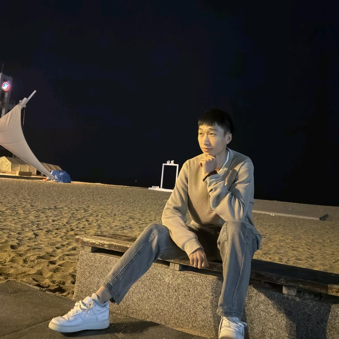 小杰的单眼皮
