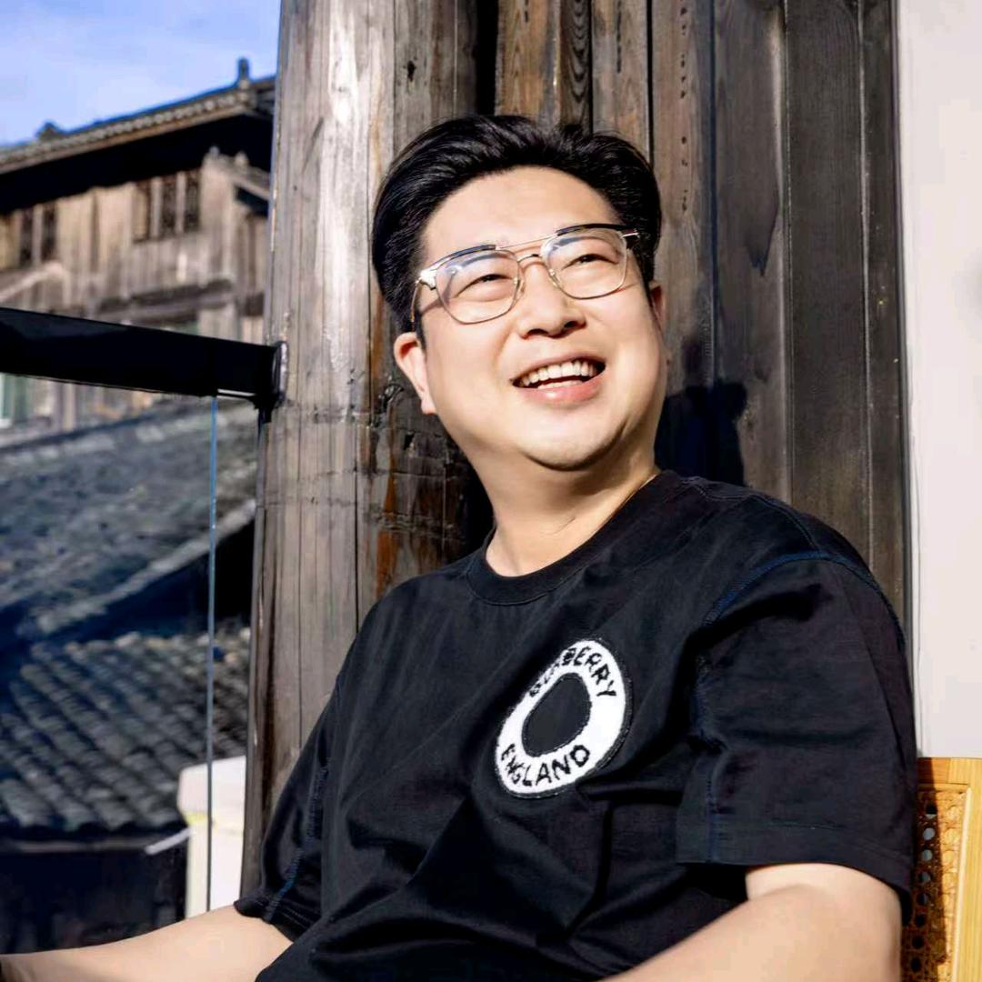 源哥不敢多说