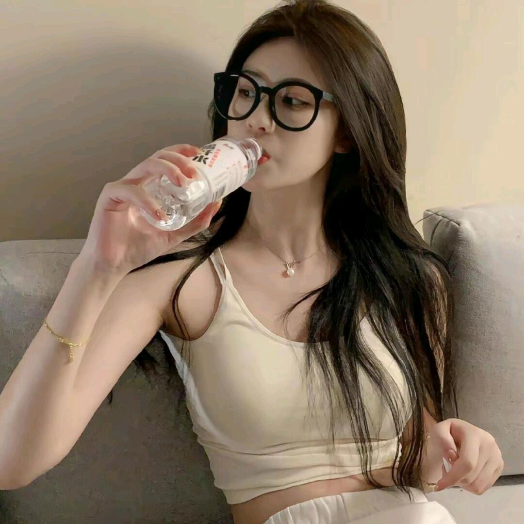 Q_