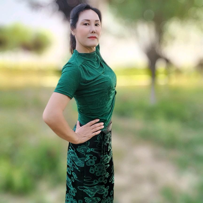 乌兰春琦