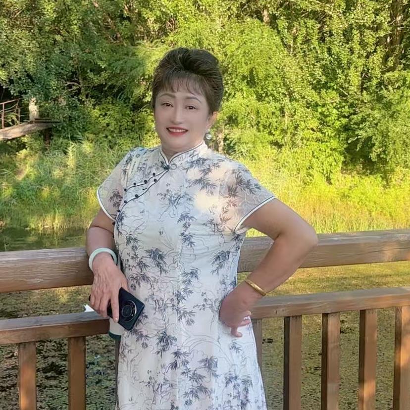 芳姐开开心心过好每一天