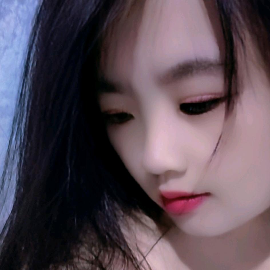 七七