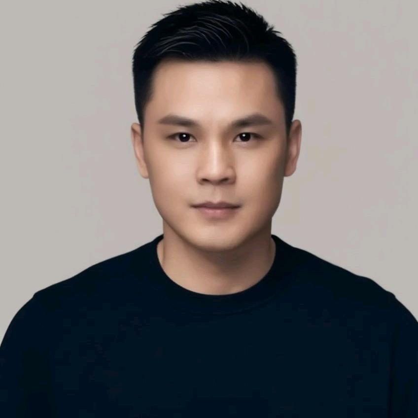 大叔晓明哥
