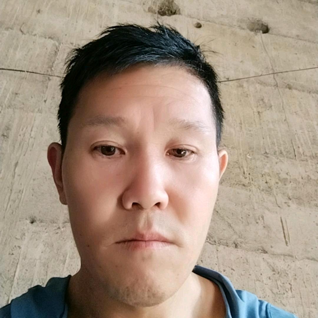 李洪元开直播10点28分爱唱山歌聊天。