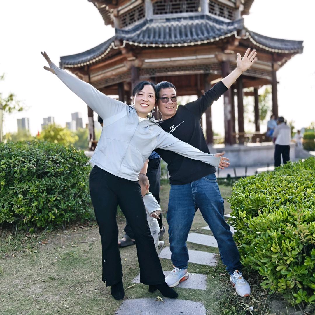 全屋定制衣柜橱柜@倚人