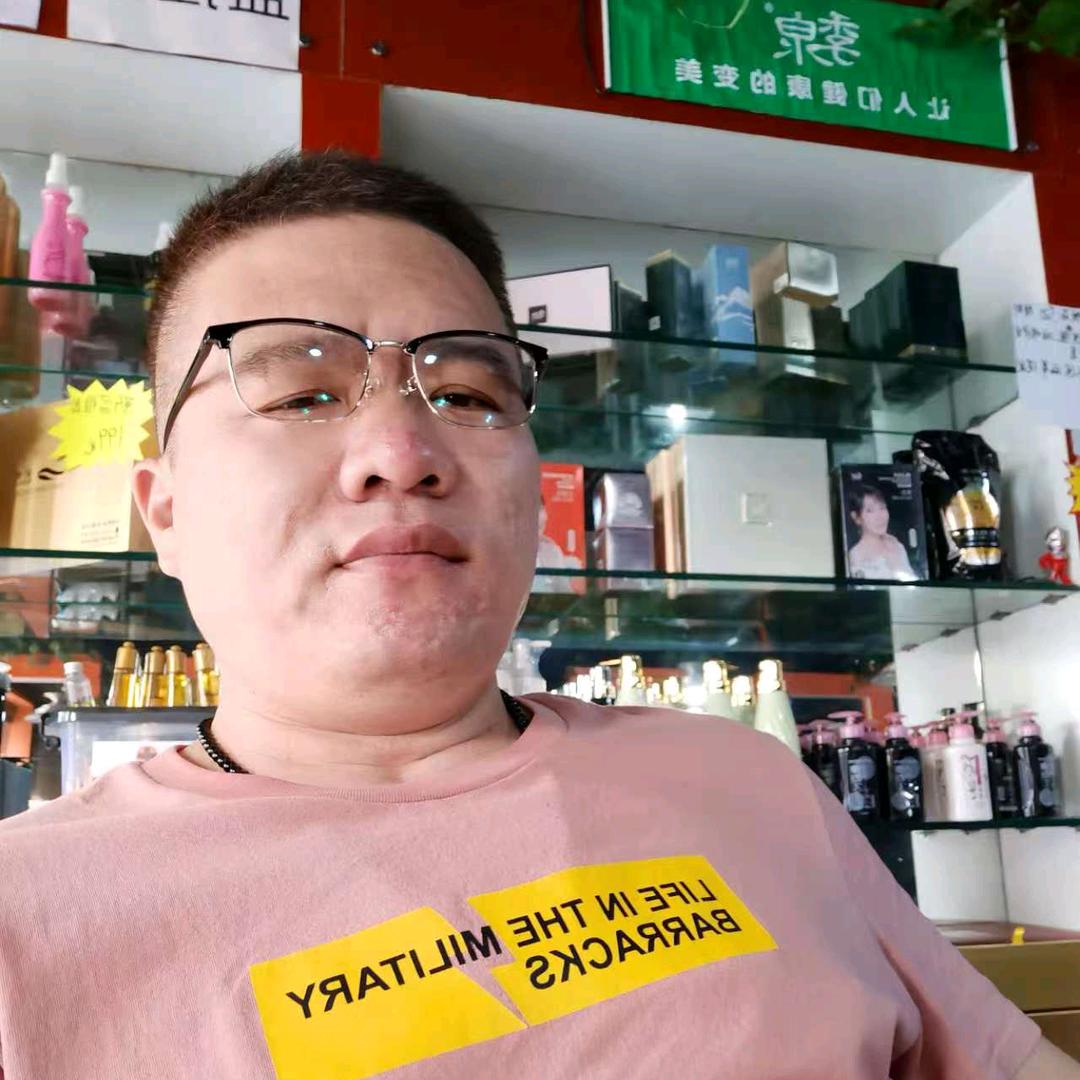 老王，玩打野