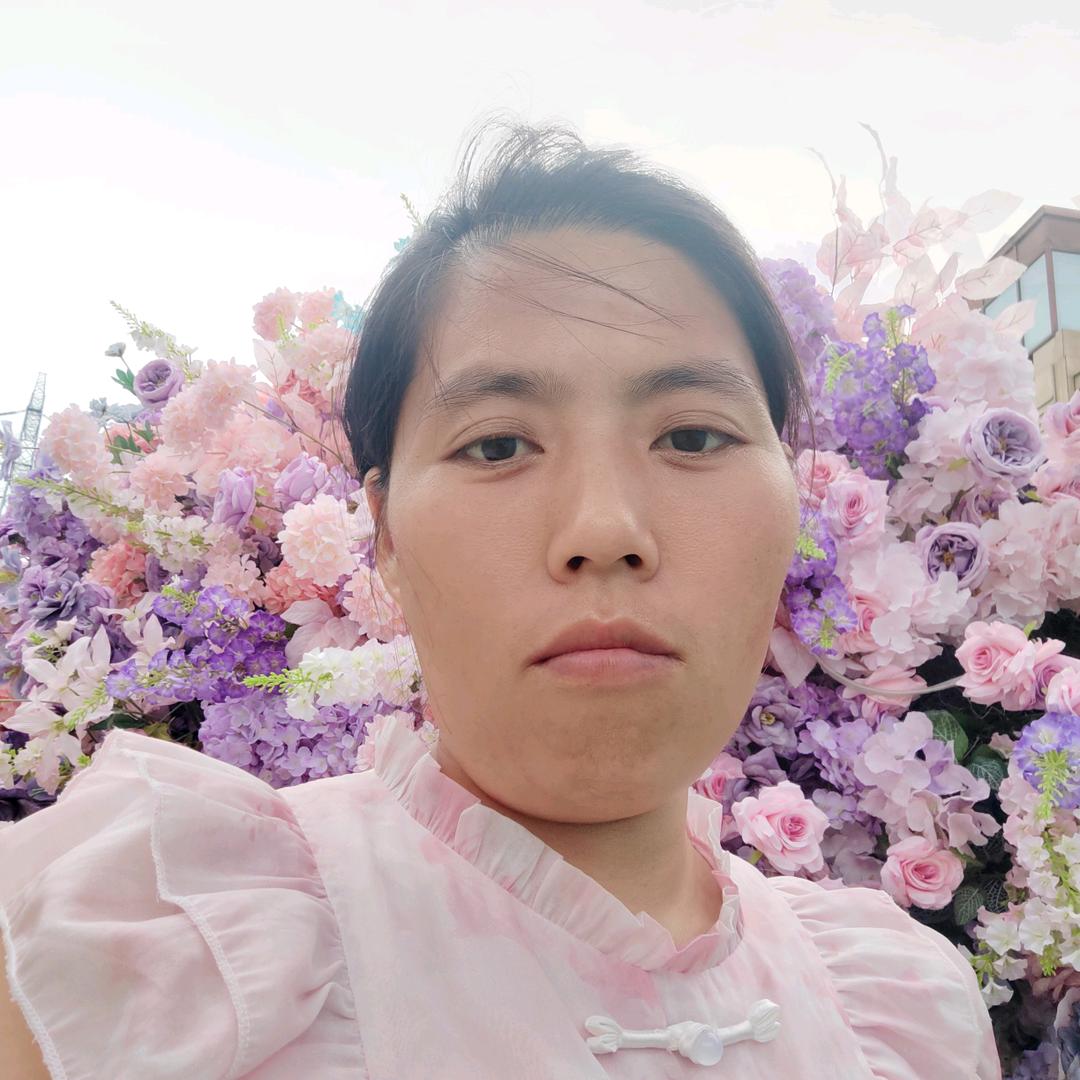 梅梅姐（周一到周五中午11点50开播）