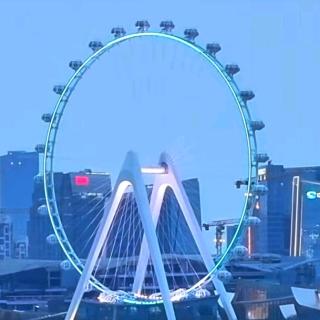 一梦几春秋，醒时霜满头
