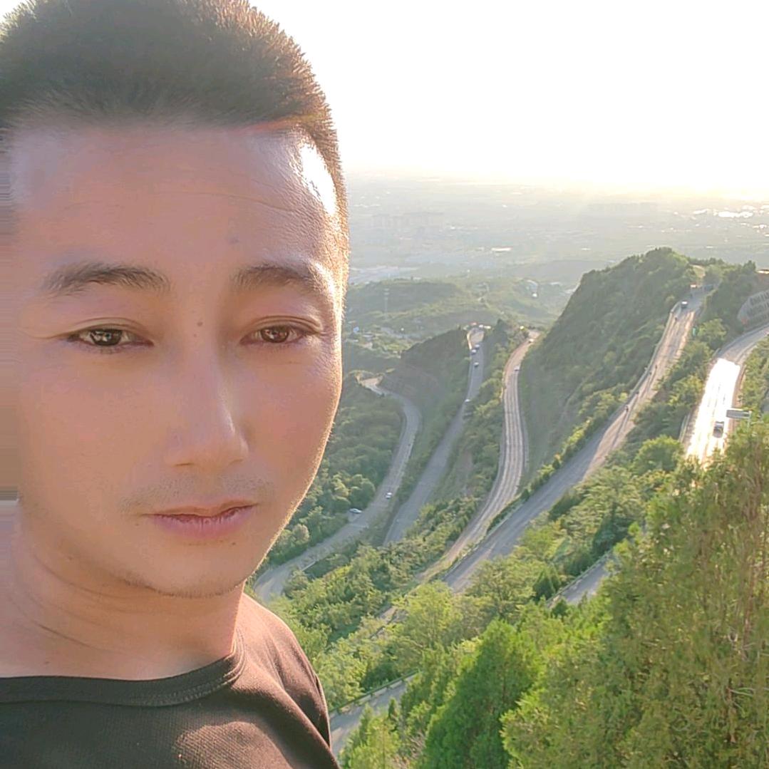 ______崔、战伟