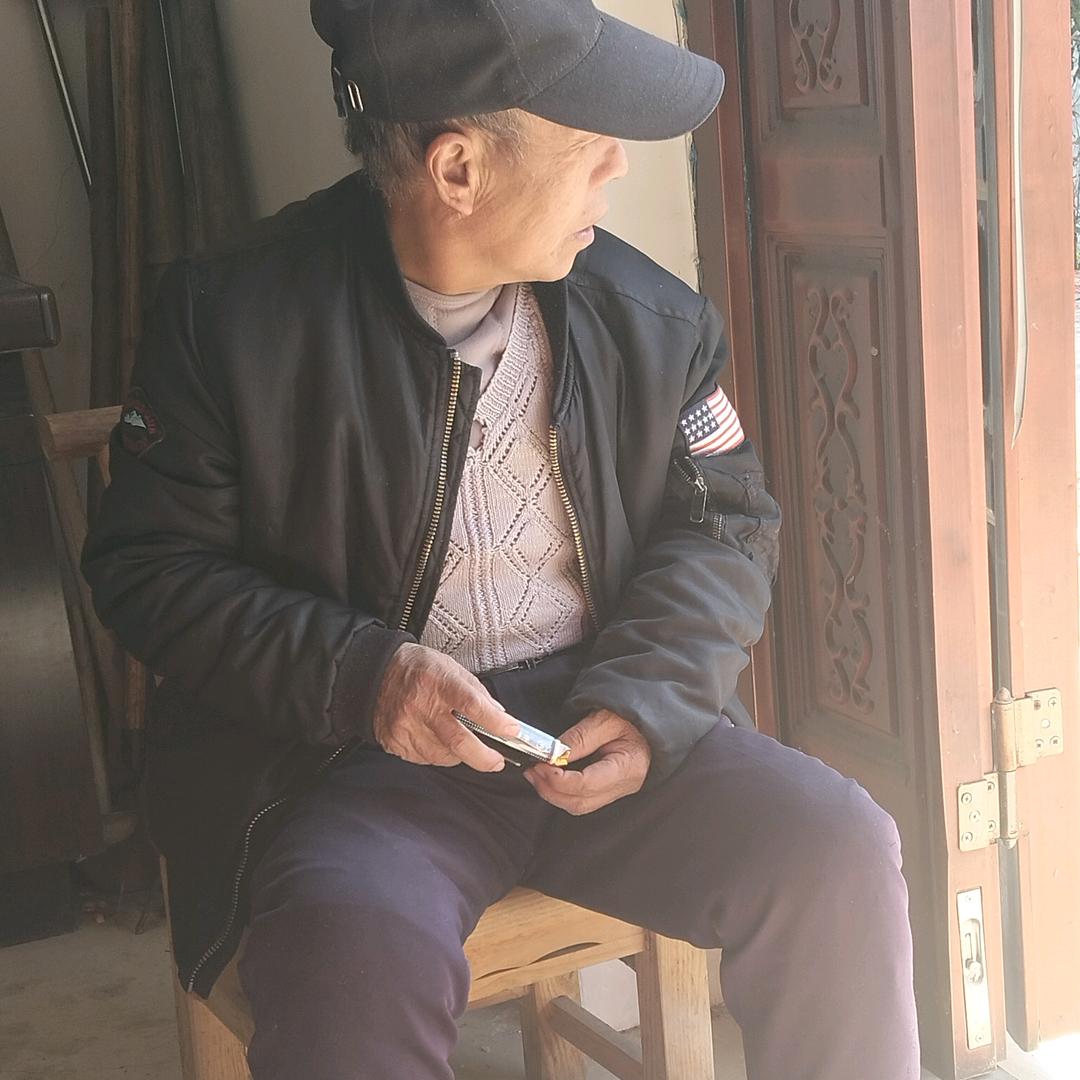 李树芳