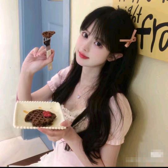 是小可爱吖🍑👑
