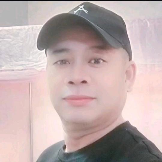爱听歌老人