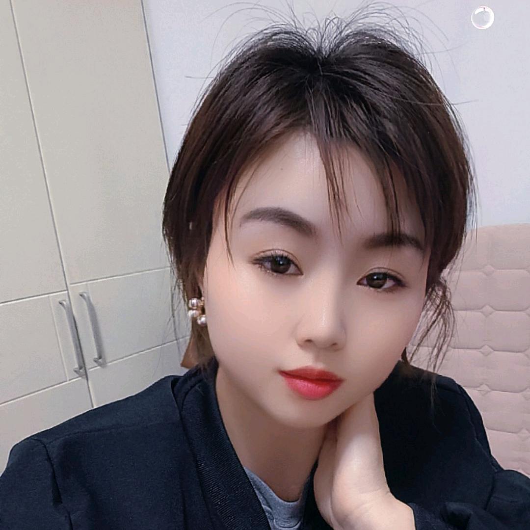 莉莉